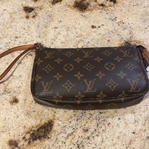 Authentic Louis Vuitton wristlet